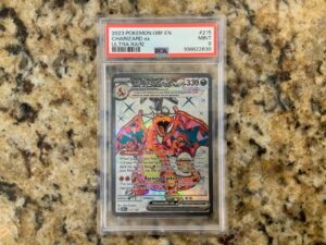 Charizard ex 215/197 SV03: Obsidian Flames EX full art.