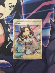 Marnie SWSH121 – Full Art Trainer Promo Pokemon TCG Premium Tournament – NM