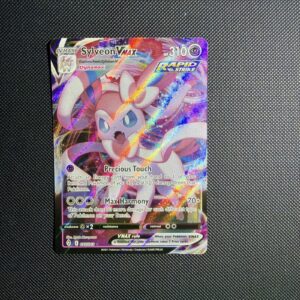 Sylveon VMAX Full Art Ultra Rare Holo Card NM 075/203