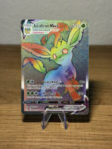 Leafeon VMAX Secret Rare 204/203 Full Art Evolving Skies Holo Near Mint English