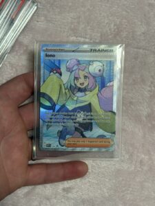Pokémon Iono Full Art Promo Holo Trainer 124 Sv: Scarlet & Violet✨💎✨
