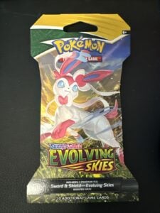 Pokemon Evolving Skies Sleeved Booster Pack Sylveon – Factory Sealed