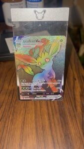 Pokémon Leafeon VMAX Secret Rare Full Art Holo Evolving Skies 204/203 English