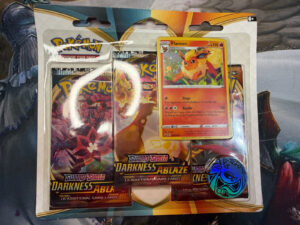 Pokemon Sword & Shield “Darkness Ablaze” Sealed Booster 3-Pack X1
