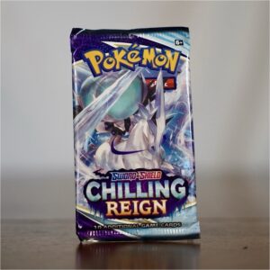 Pokémon TCG Sword & Shield Chilling Reign Sealed Booster Pack