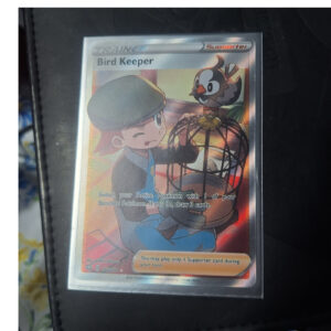 The Pokémon Company Bird Keeper 066/072 Shining Fates Ultra Rare Full Art Holo