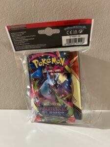 Pokémon ME: Phantasmal Flames Mini Portfolio With Booster Pack SEALED