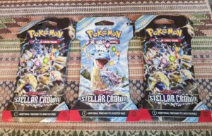 Three Stellar Crown – Scarlet & Violet Sleeved Booster Pack (2024)