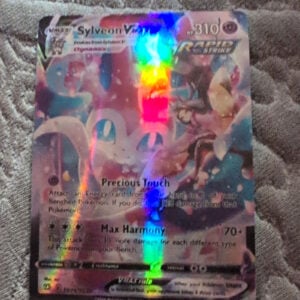 The Pokémon Company Sylveon VMAX 212/203 Evolving Skies Full Art Holo UR