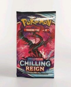 Pokémon TCG Sword & Shield Chilling Reign Booster Pack Sealed Rare Xmas Gift etc