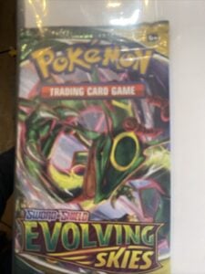 Pokemon TCG Sword & Shield Evolving Skies Booster Pack Rayquaza Art Sealed