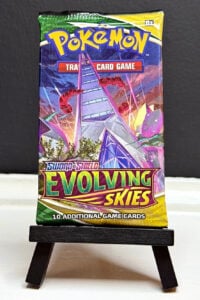 Pokémon TCG Sword & Shield—Evolving Skies Booster Pack SEALED English Foil NEW